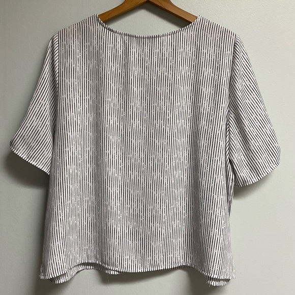 APT. 9 TOP - XXL - Picture 8 of 10